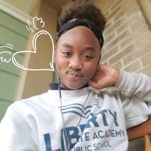 Meet your Posher, Qveen.